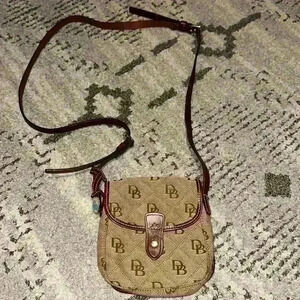 DOONEY & BOURKE NORTH SOUTH CROSSBODY Khaki Jacquard DB Logo